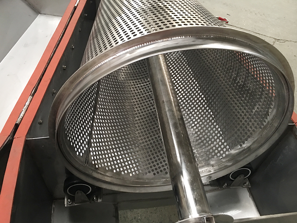 Internal factors causing noise in screening machines